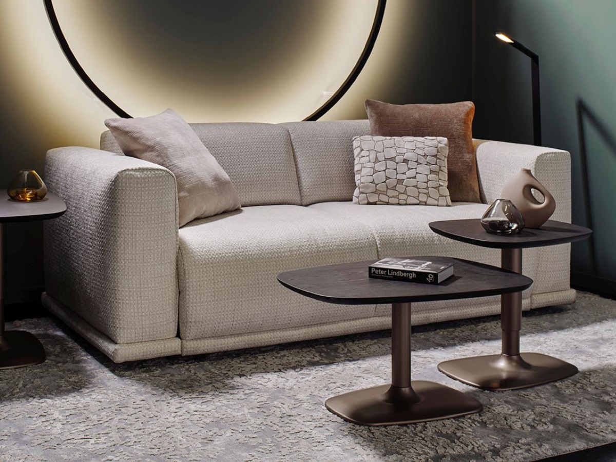 дизайнерский диван-кровать Bente, Christine Kroencke, premium, скульптурный дизайн, декоративный свет, латунь